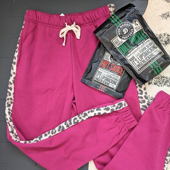 Zenana Leopard Stripe Fleece Lined Jogger - Picture 1 of 1
